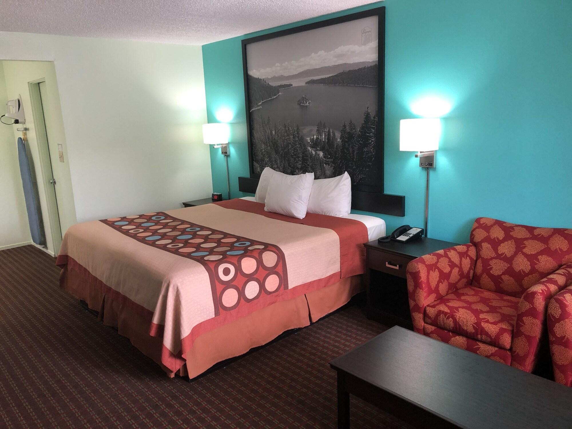 Super 8 By Wyndham 2*